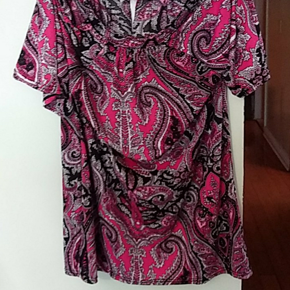 Women's shoulder-cut top
